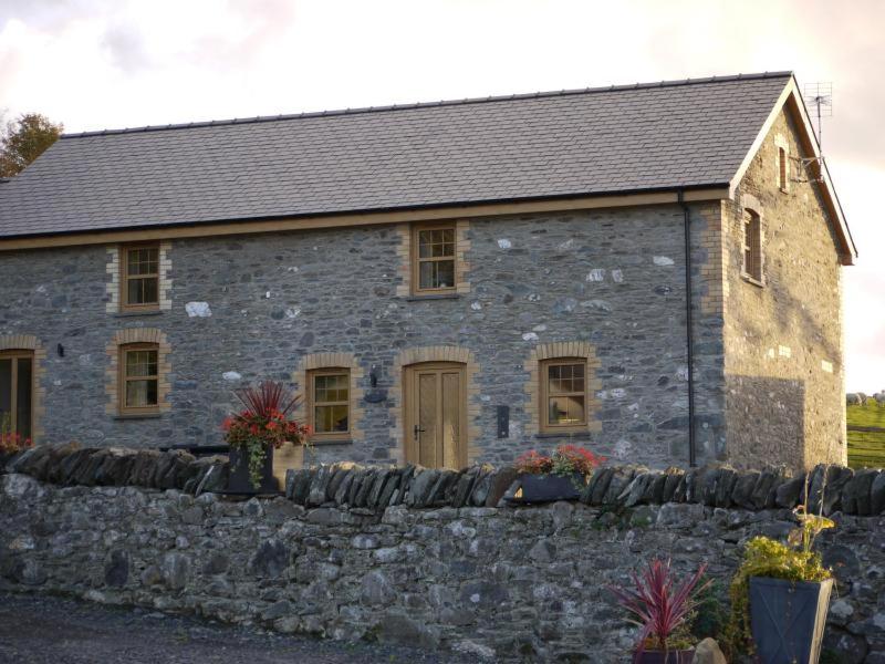 BREATHTAKING VIEWS with a HOT TUB - Bwlch Cliced - B&B Talybont