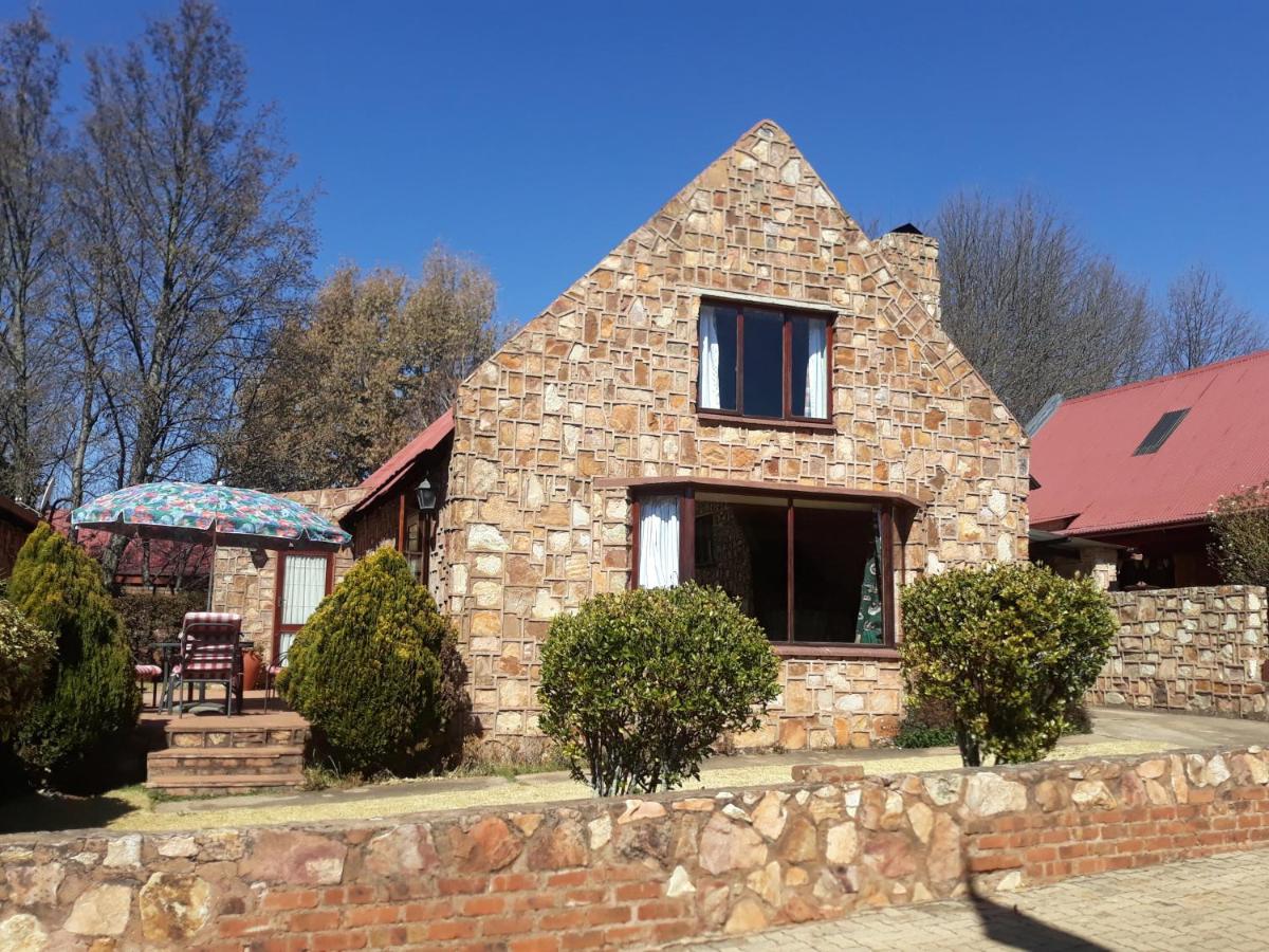 B&B Dullstroom - Marigold's 37 Critchley Common - Bed and Breakfast Dullstroom