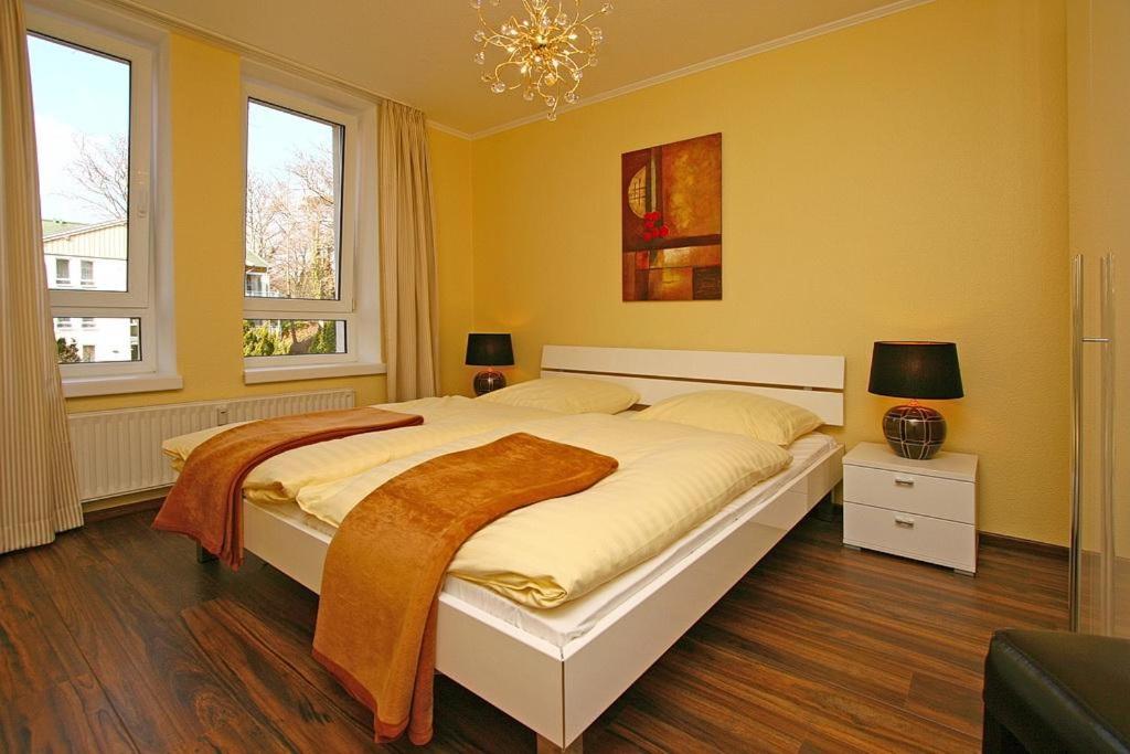 Apartment mit Balkon