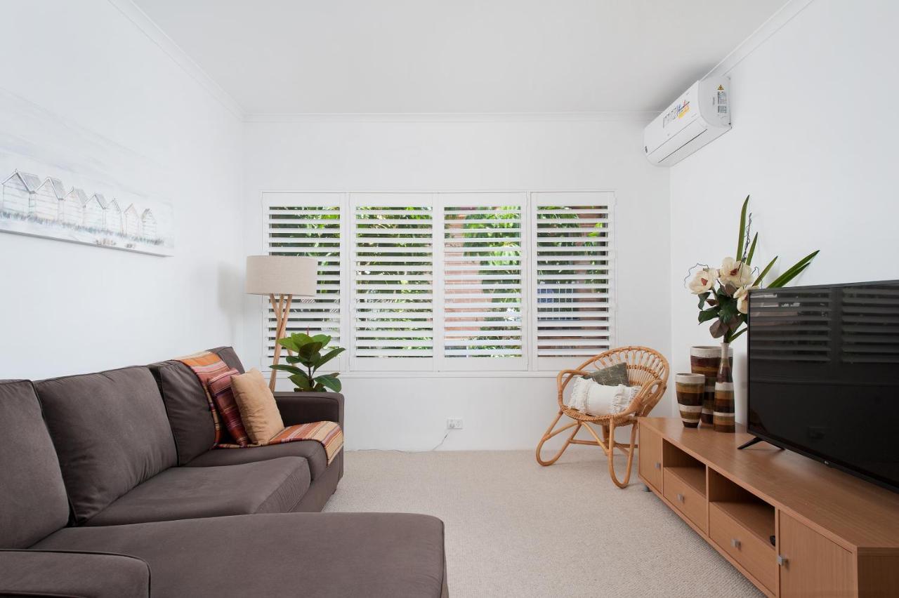 Zenith 10 - B&B Shoal Bay