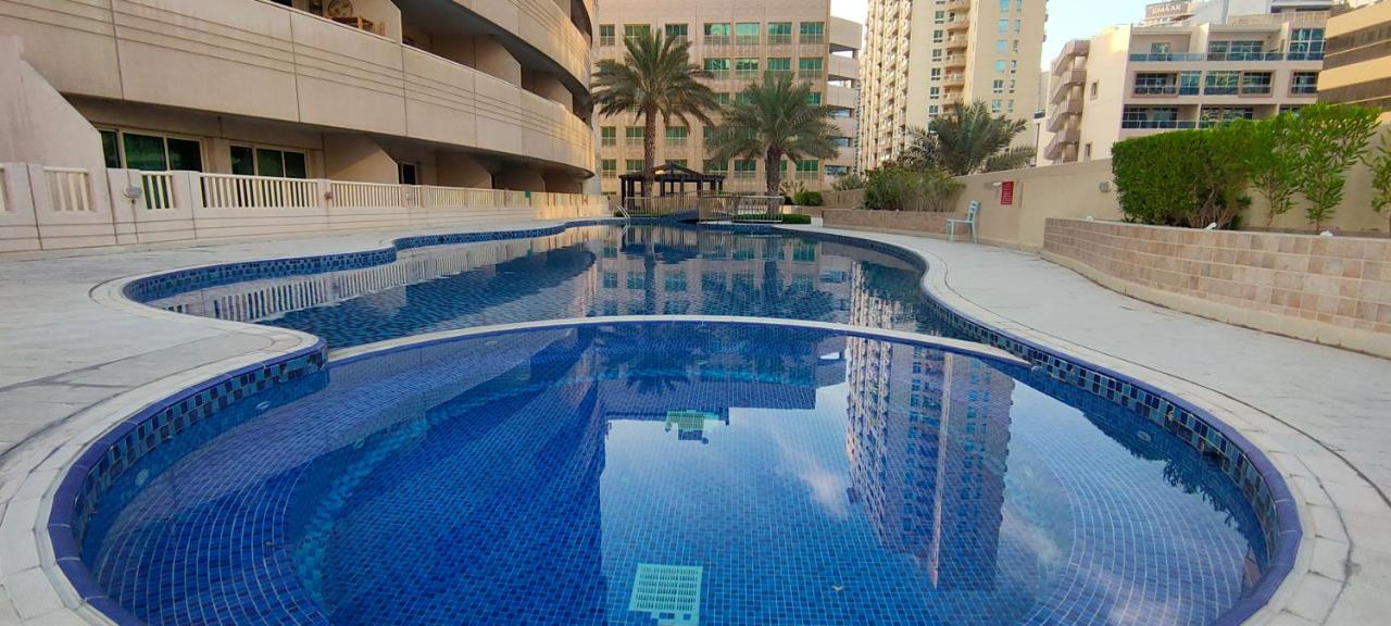 Nice 2 bedroom apartment-minimum 5 night - B&B Dubái