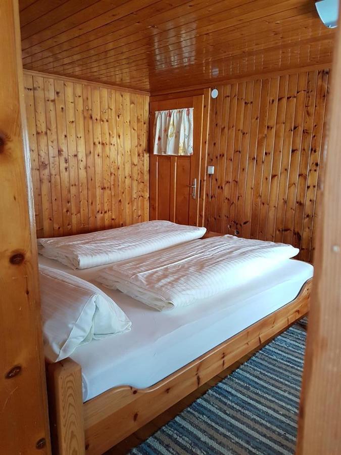 Apartment mit Dusche