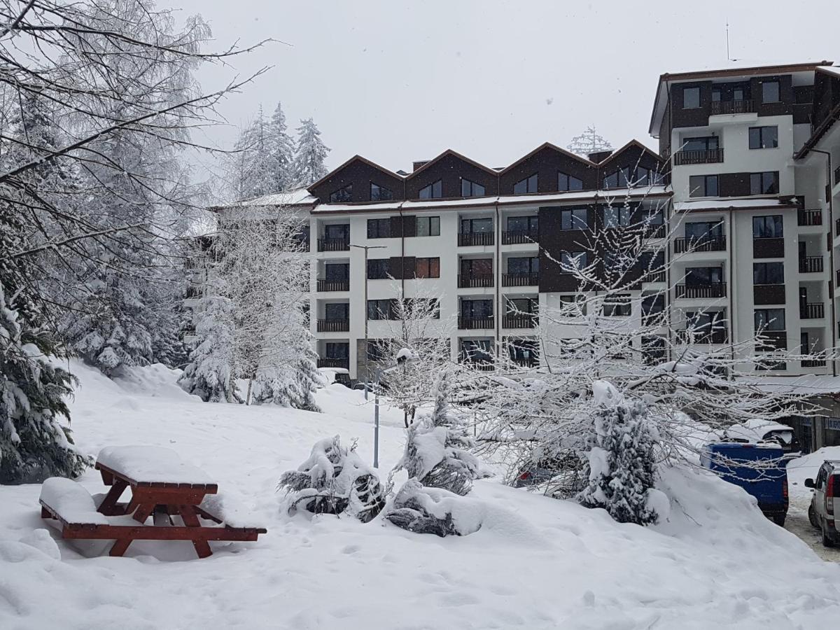 PinePino Borovets, aparthotel Borovets Gardens A60 - B&B