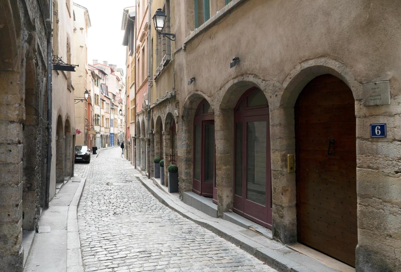 Le Nid du Lion - Joli T2 quartier St Georges au calme - B&B