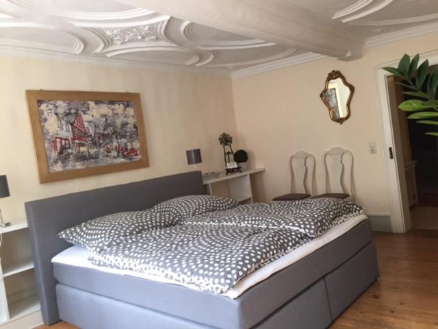 B&B Karlstadt-sur-le-Main - Lilienzimmer - Bed and Breakfast Karlstadt-sur-le-Main