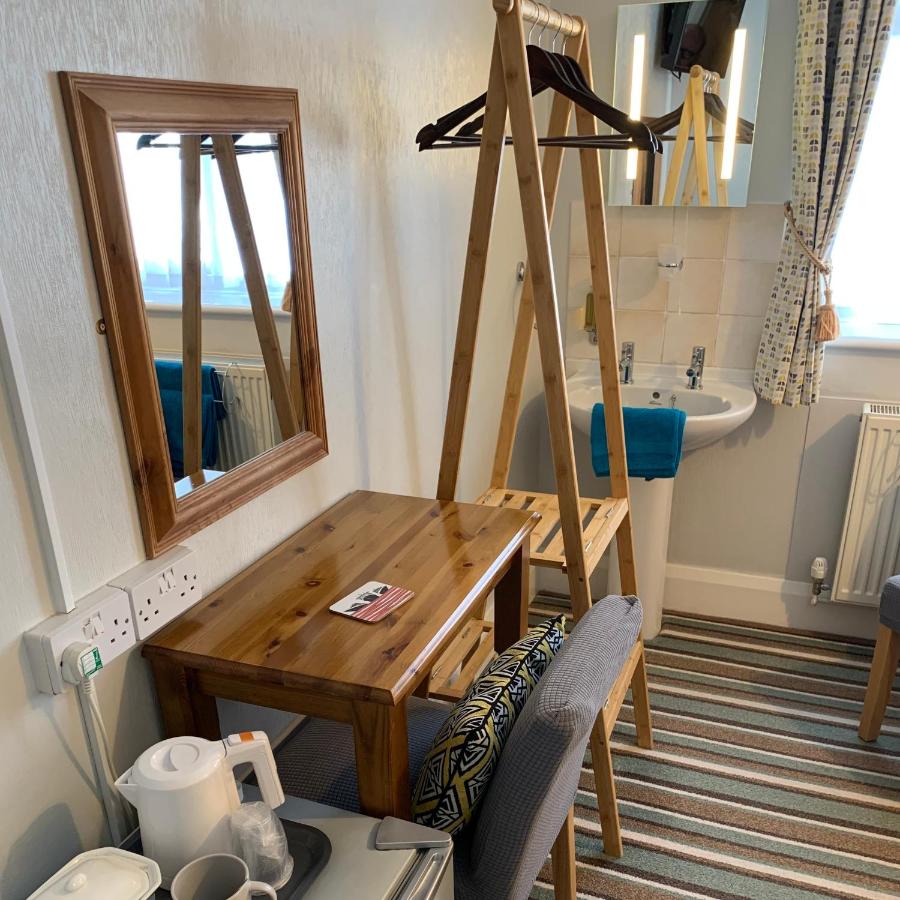 Twin Room with Shared Bathroom