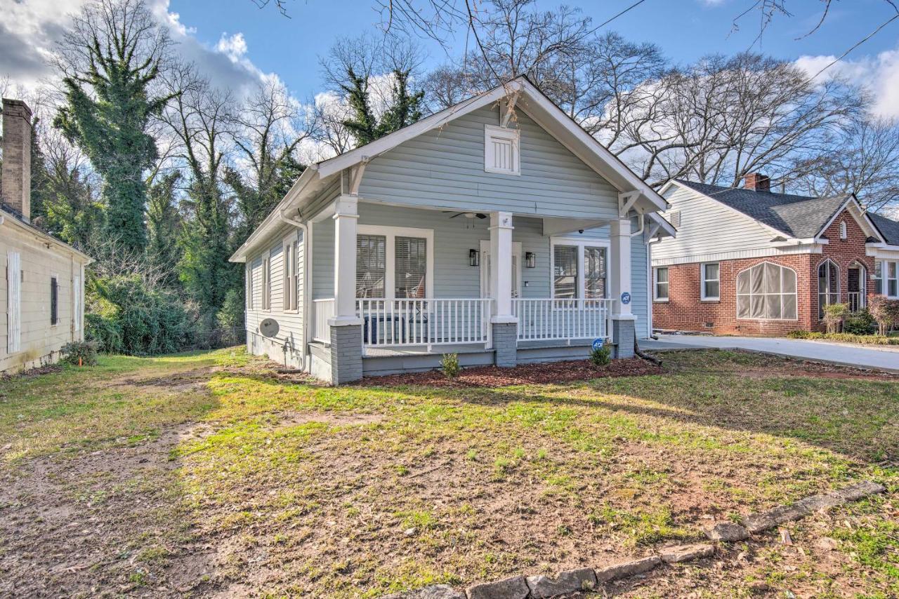 Cozy Atlanta Home ~ 3 Mi to Dtwn Attractions! - Bed and Breakfast Atlanta