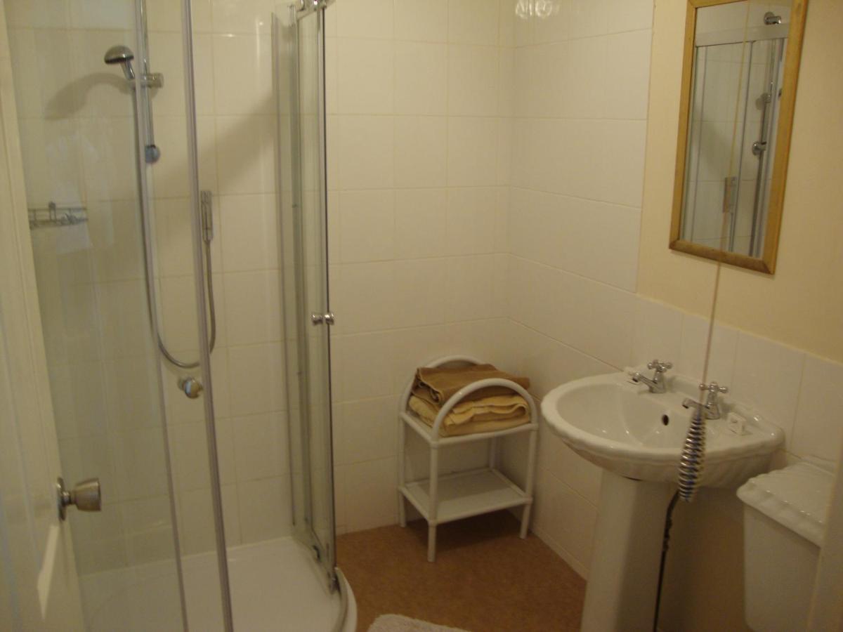 Chambre Lits Jumeaux avec Salle de Bains Privative