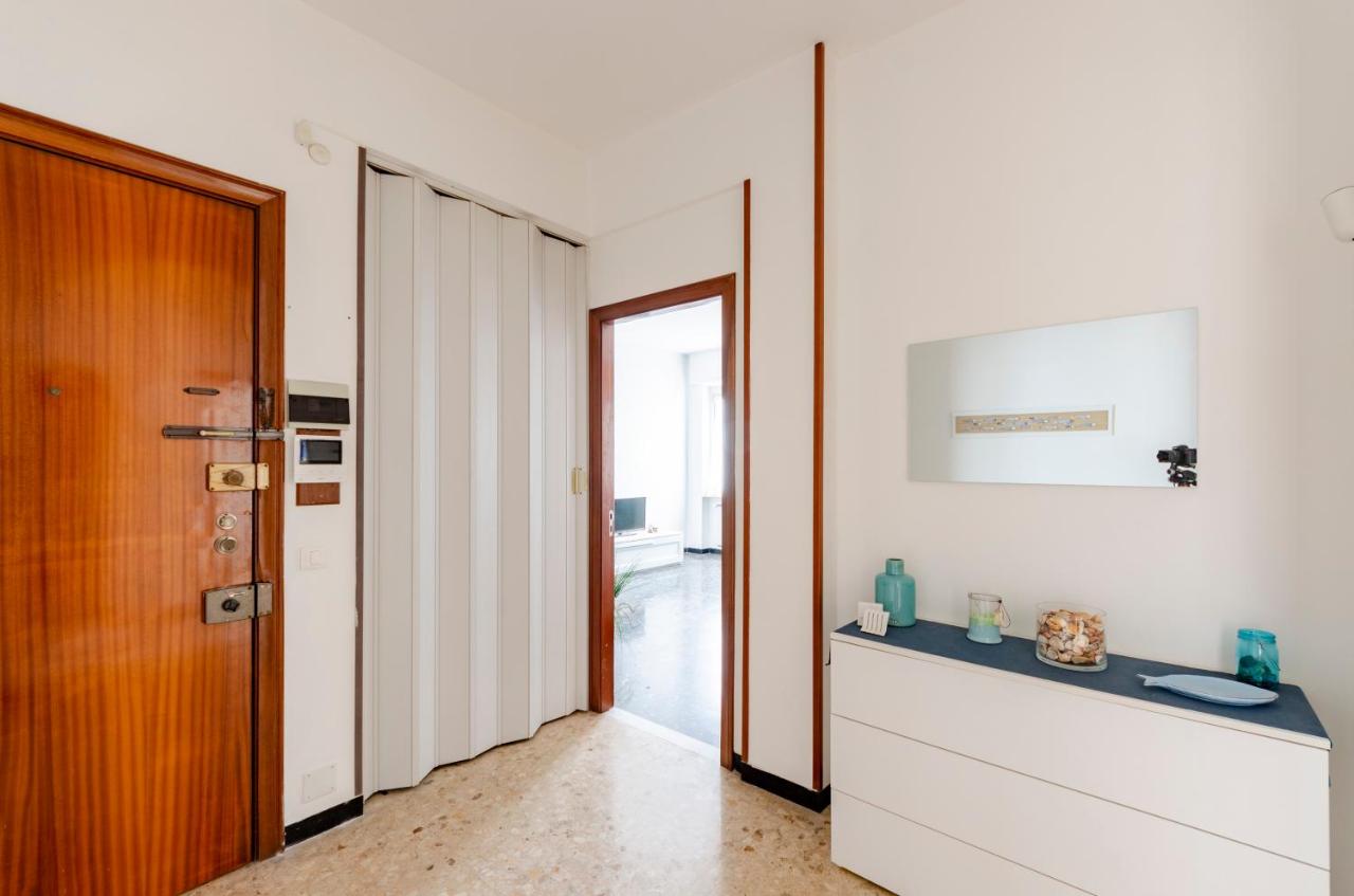 JOIVY Family Flat Terrace & Parking near Beach - Bed and Breakfast