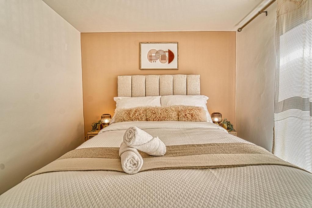 B&B Tewkesbury - Guest Homes - Watledge House Apartment - Bed and Breakfast Tewkesbury