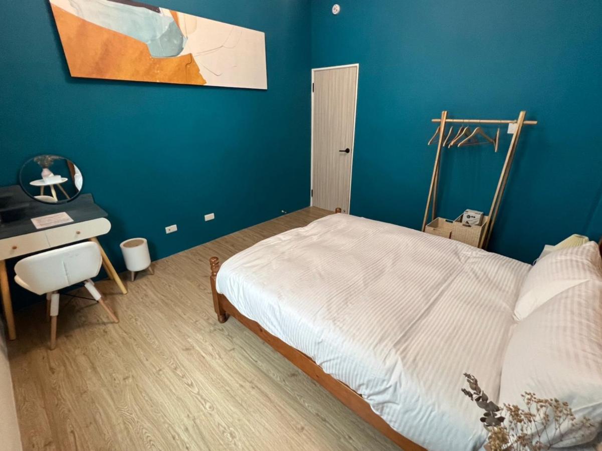 Standard Double Room with Shared Bathroom
