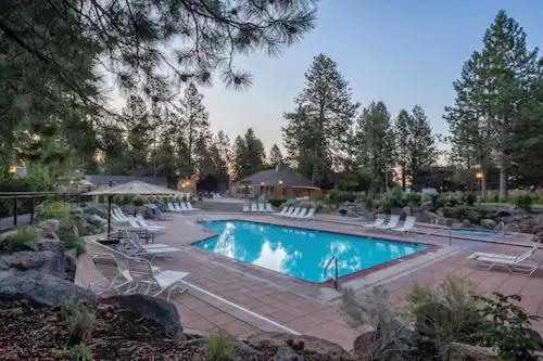 Seventh Mountain Resort - B&B
