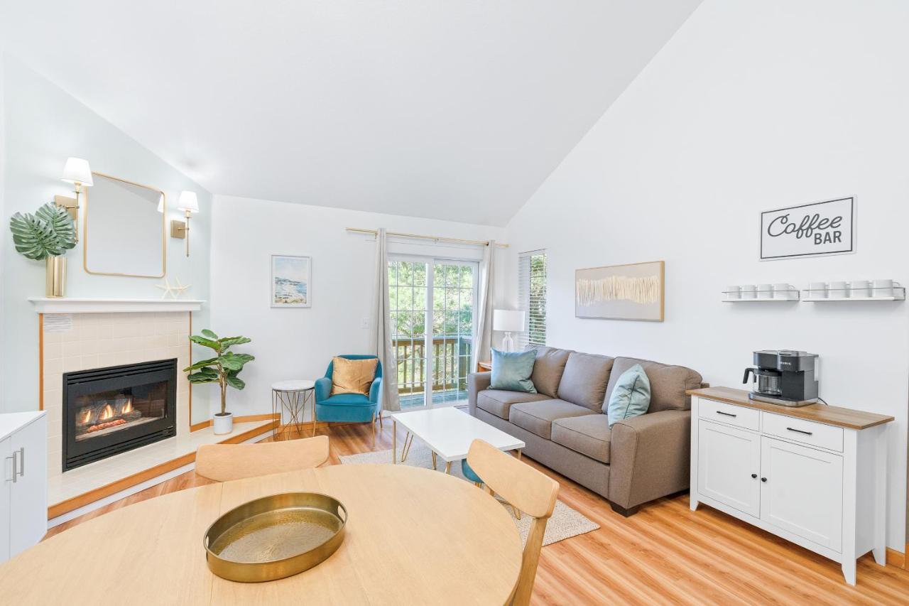 Cannon beach vibes, steps to the beach,WIFI,3 full bedroom en suites with 3 fireplaces,Near Downtown - Chambres d'hôtes Cannon Beach