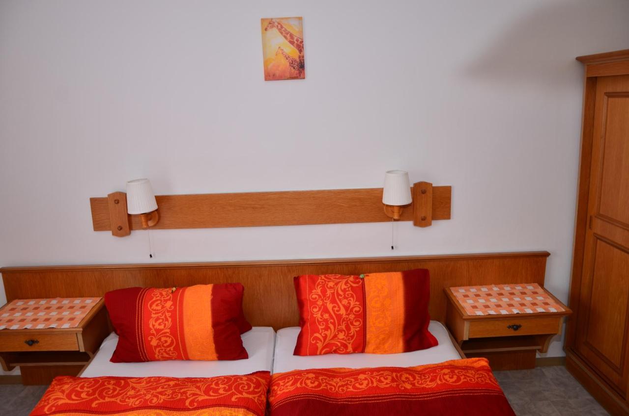 Habitación Doble con baño compartido