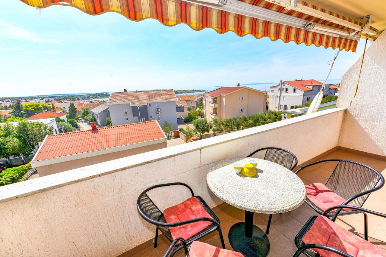 Apartment Kelly - Ferienwohnung Novalja