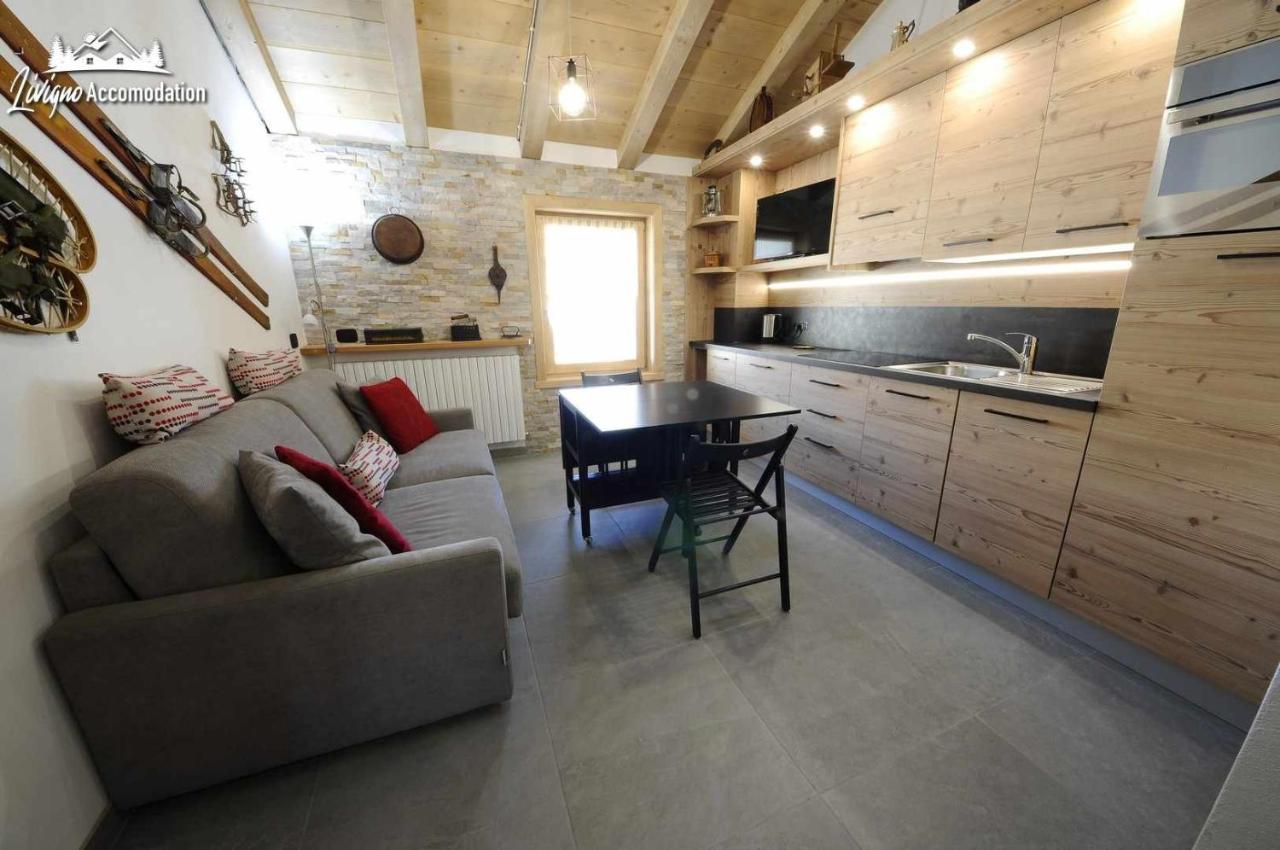 Baita Carosello Apt 6 by Livigno Accomodation - B&B