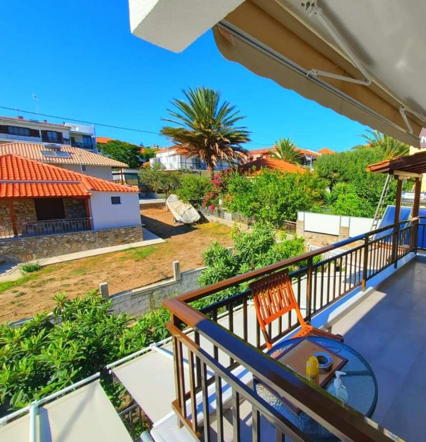 Gianni's Apartment 1 by the Sea - B&B