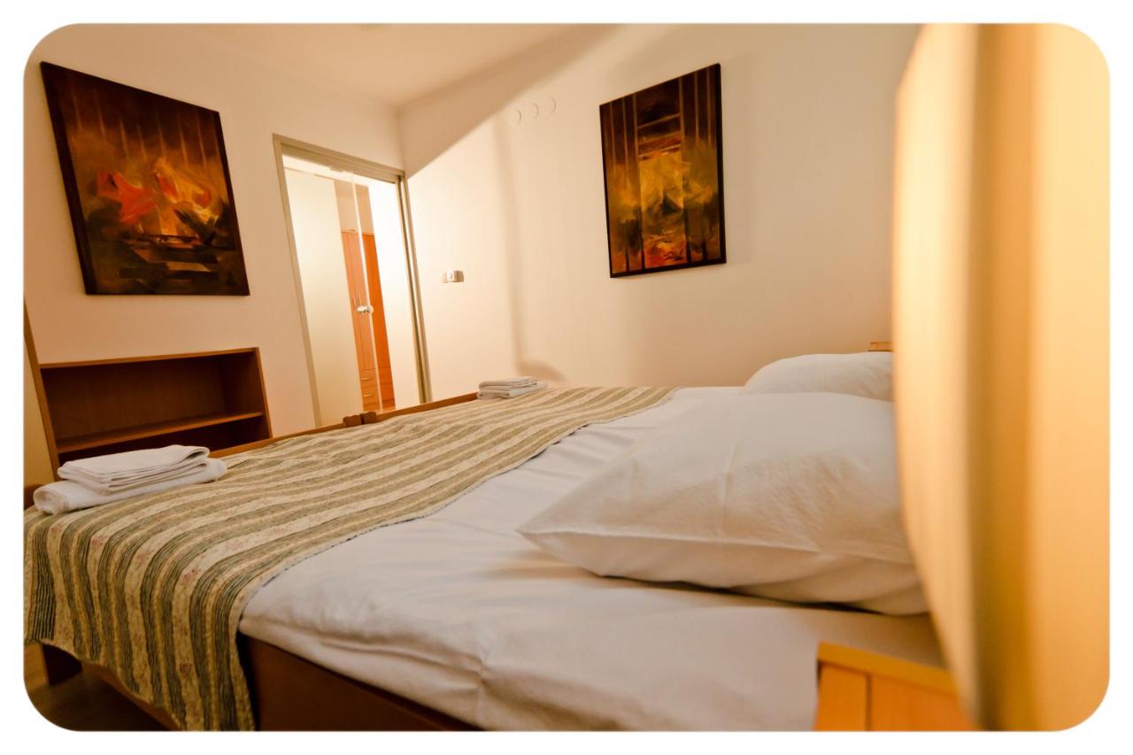 One-Bedroom Suite with Sofa Bed