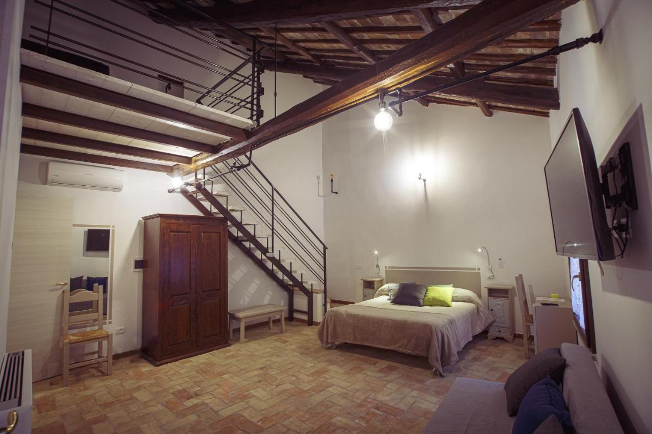 Quadruple Room with Private Bathroom