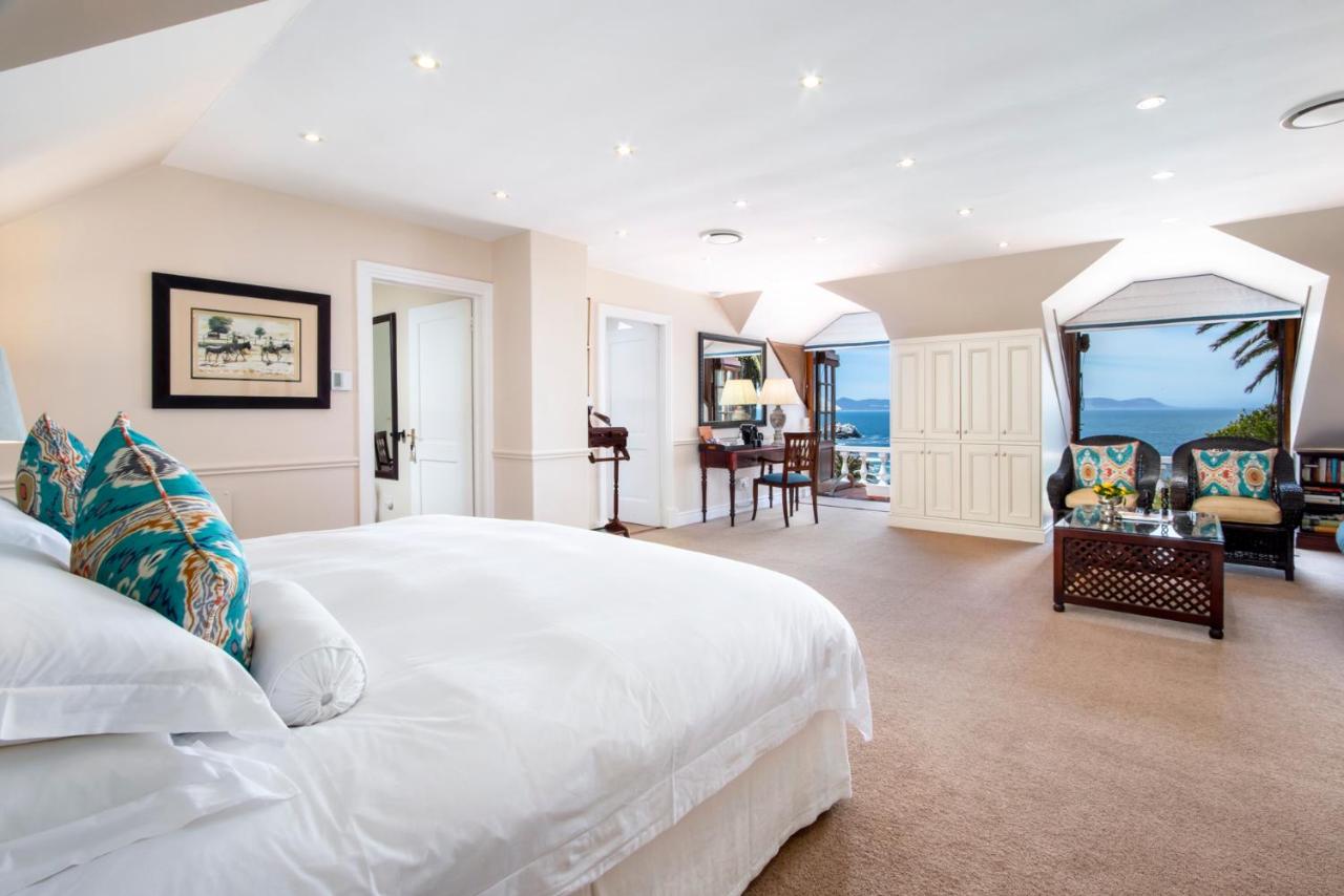 Honeymoon Suite