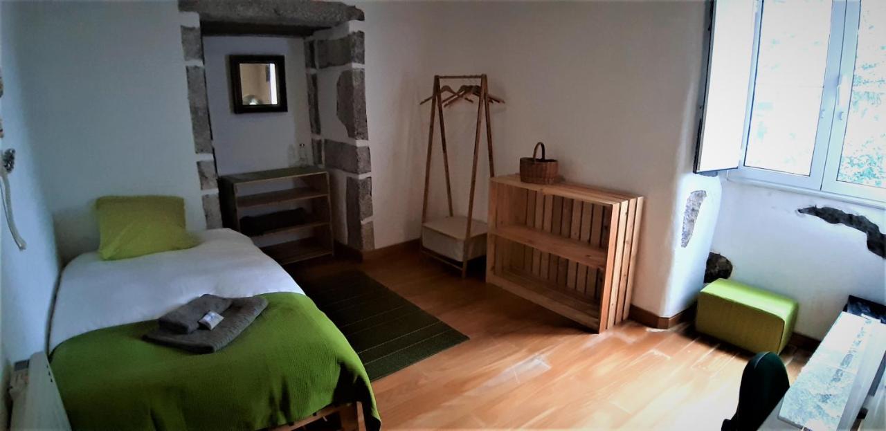 Single Room with Shared Bathroom