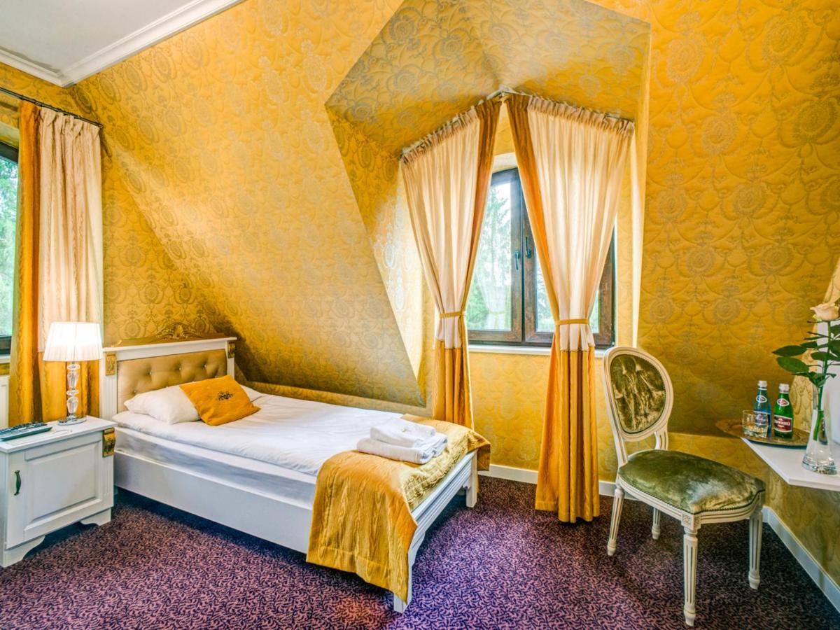 Standard Single Room
