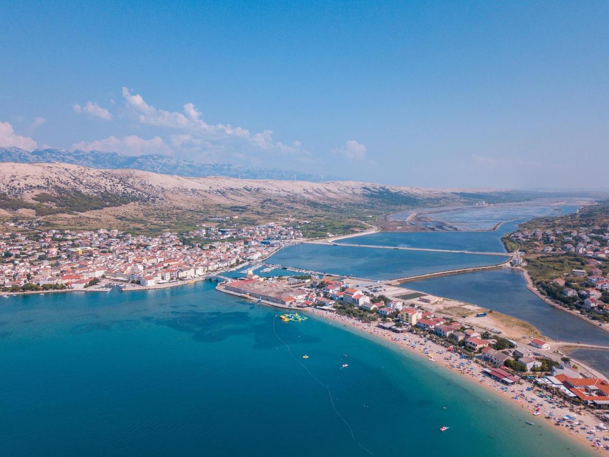 Private Holliday Apartment by Pag tours - B&B Pag