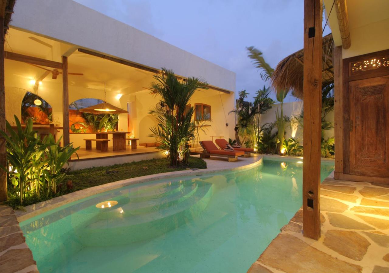 Villa Paradisua by Optimum Bali Villas - B&B Canggu