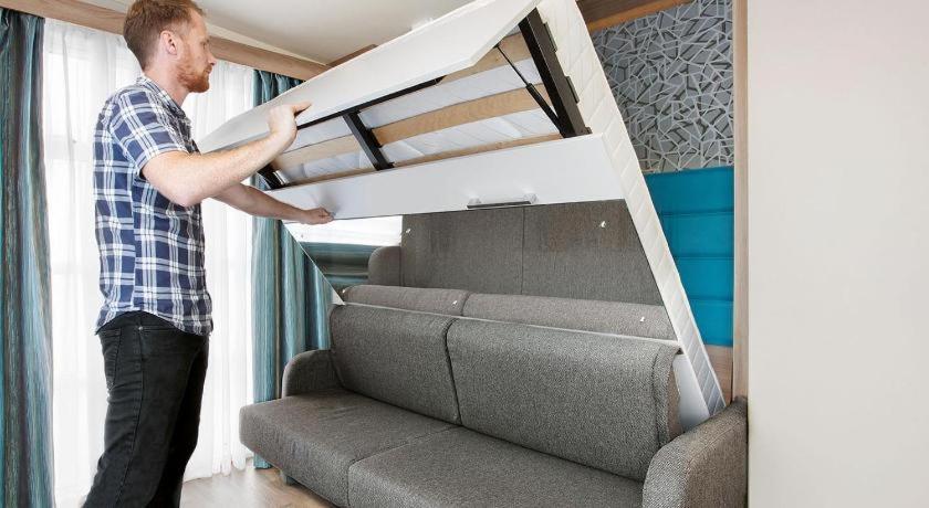 P72 - Swift Pod with Hot Tub - B&B