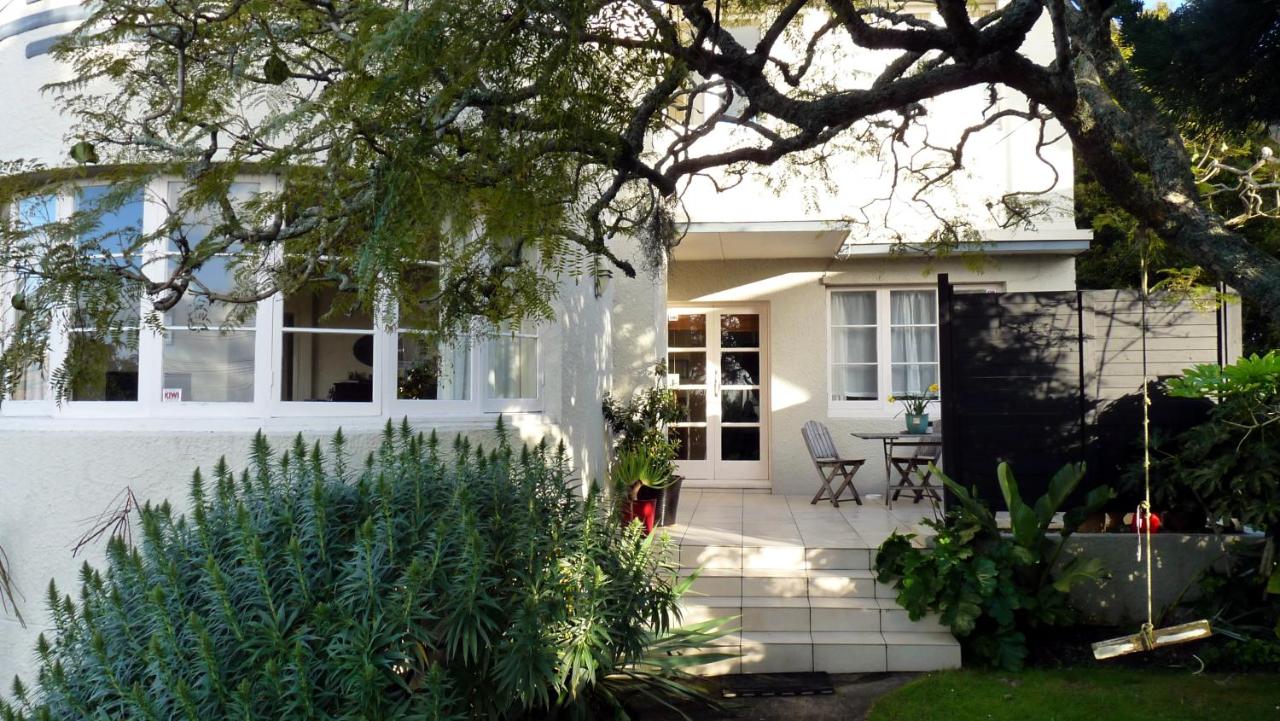 B&B Auckland - Kiwi Heritage Homestay - Bed and Breakfast Auckland