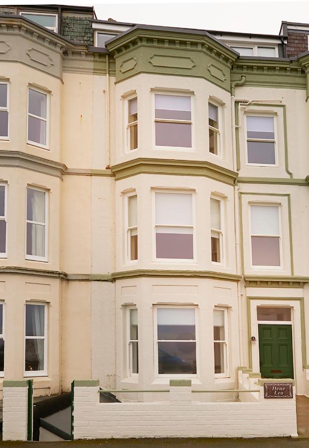 Denelea, Amazing sea views!!!!! Yorkshire Coast Holiday Lets - B&B