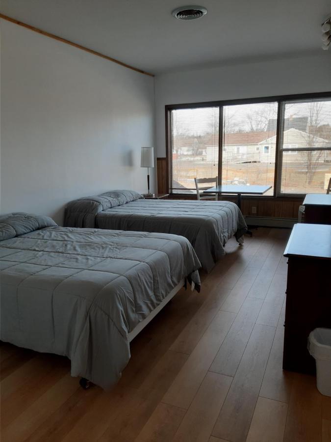 Senior Suite