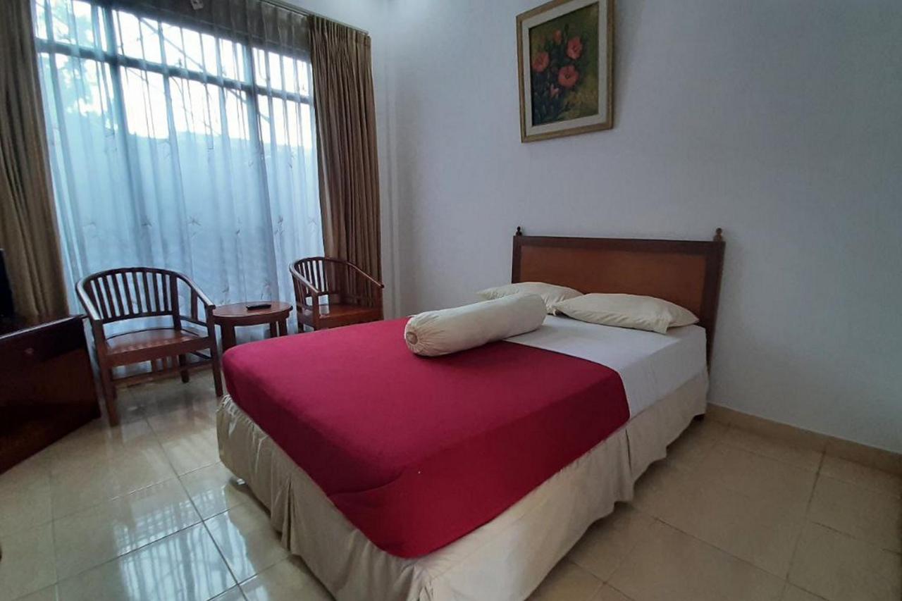 B&B Banyumas - Hotel Akbar Syariah Banyumas RedPartner - Bed and Breakfast Banyumas