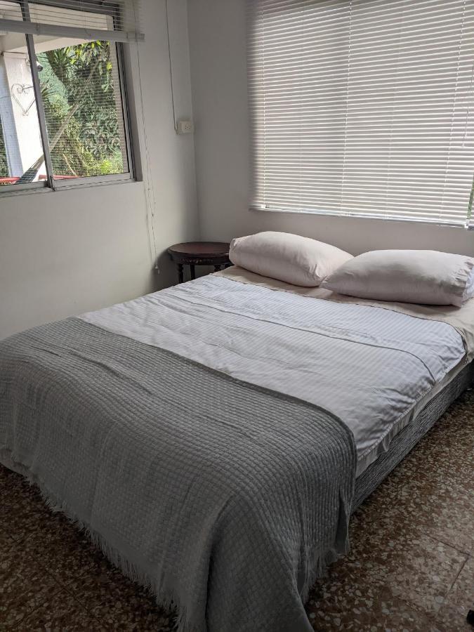 Standard Single Room with Mountain View