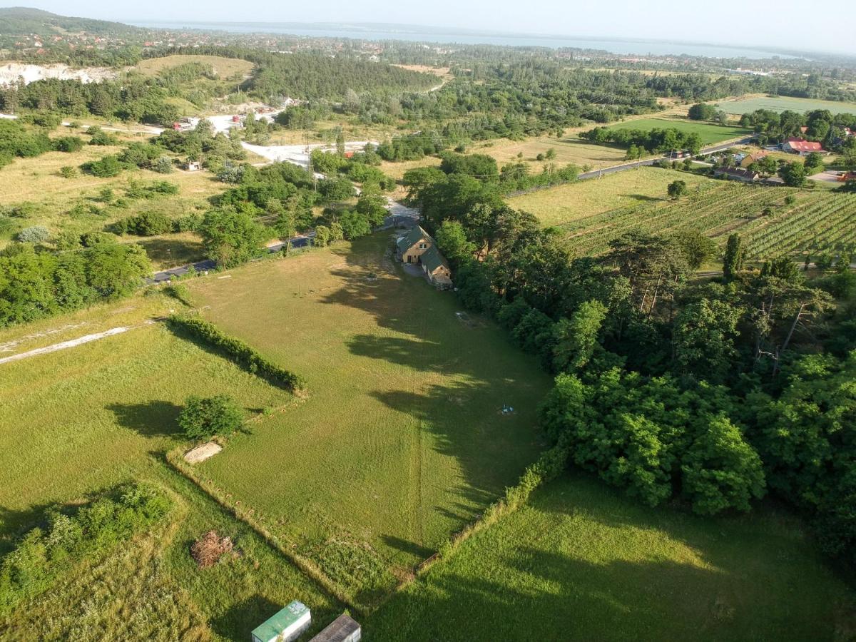 Pilikán Apartments - Park, Agroturism, Vineyard & farm - B&B