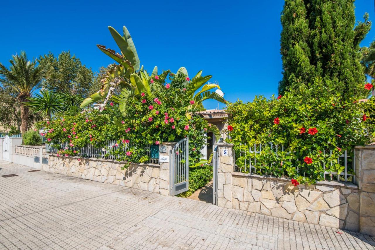 Ideal Property Mallorca - Adelfa - B&B