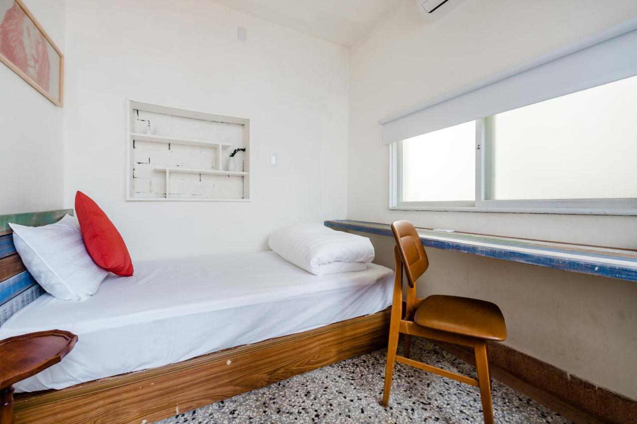 Single Room with Shared Shower and Toilet