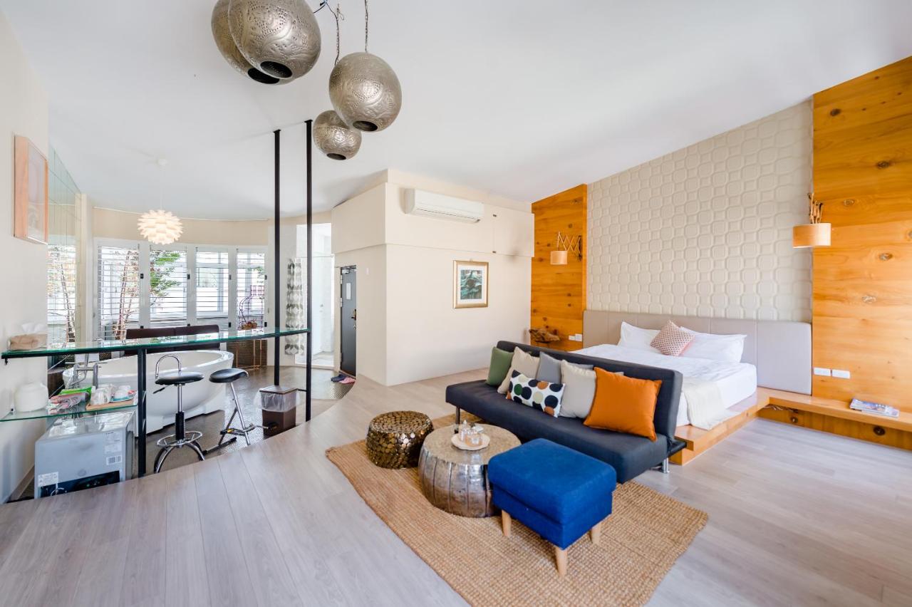 Deluxe Suite with Spa Bath