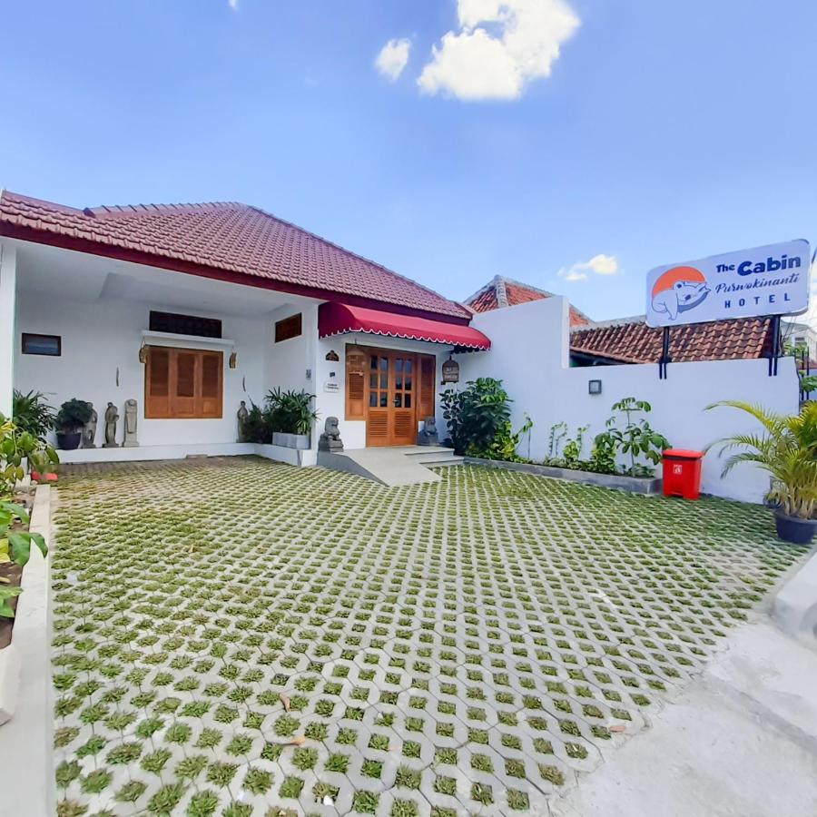 B&B Yogyakarta - The Cabin Purwokinanti Hotel - Bed and Breakfast Yogyakarta