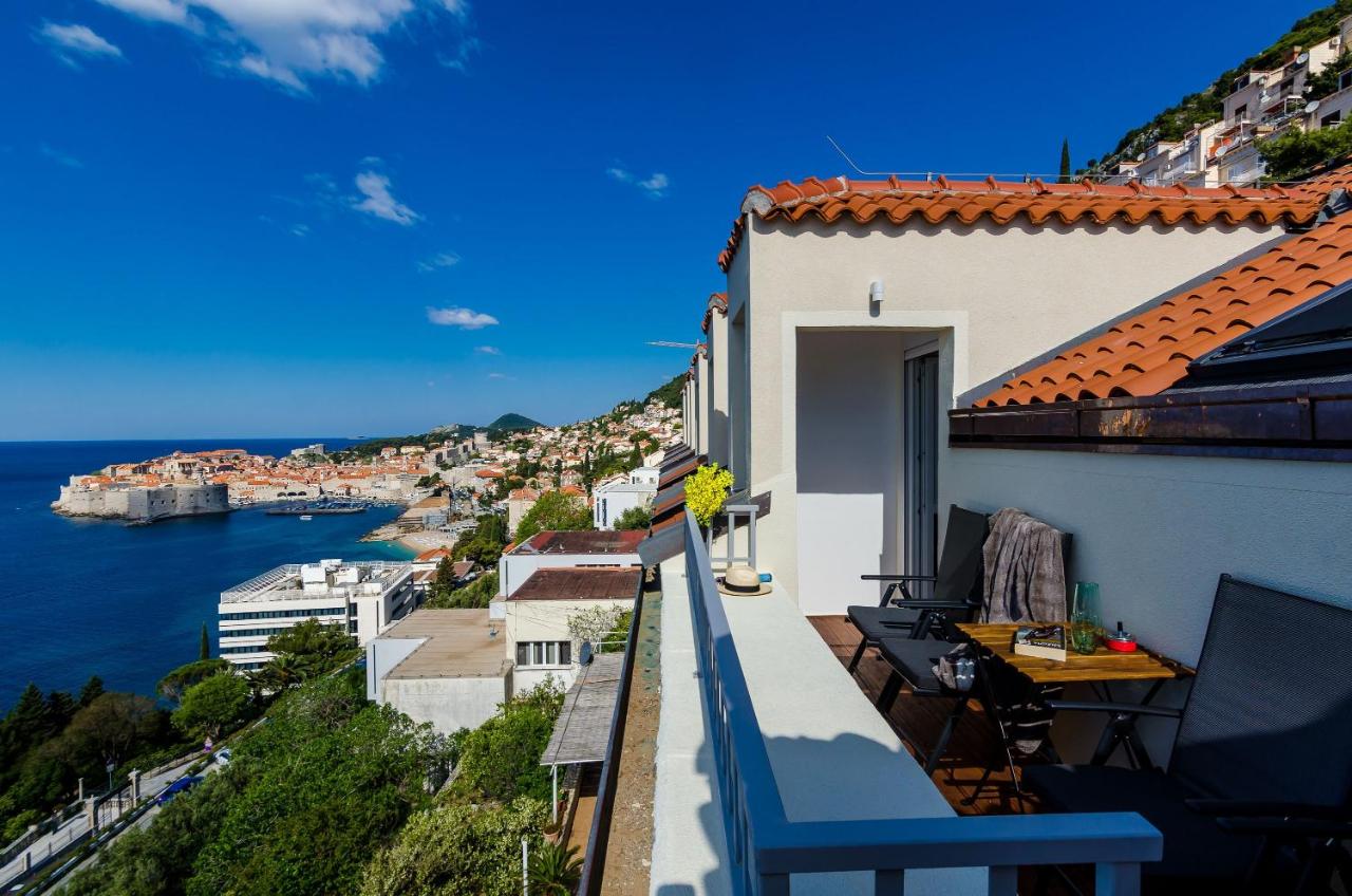 One-Bedroom Apartment with Balcony and Sea View