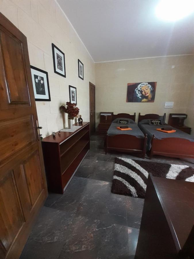 Chambre Lits Jumeaux avec Balcon