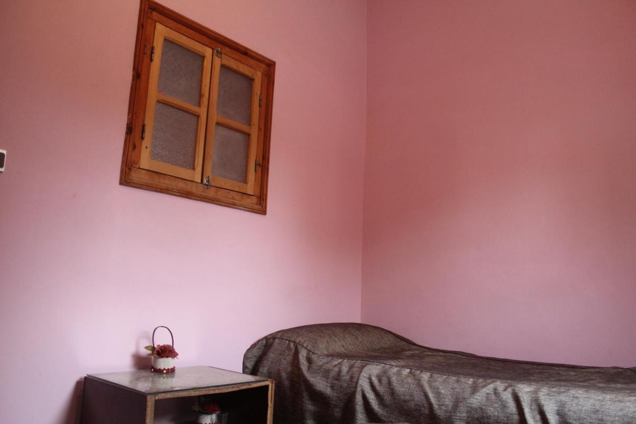 Chambre Triple Basique avec Salle de Bains Commune