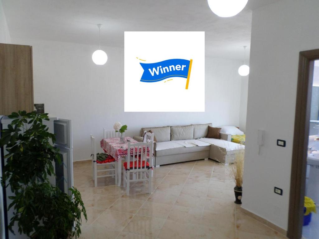 Lindita's Seaview Appartment - Bed and Breakfast Vlorë