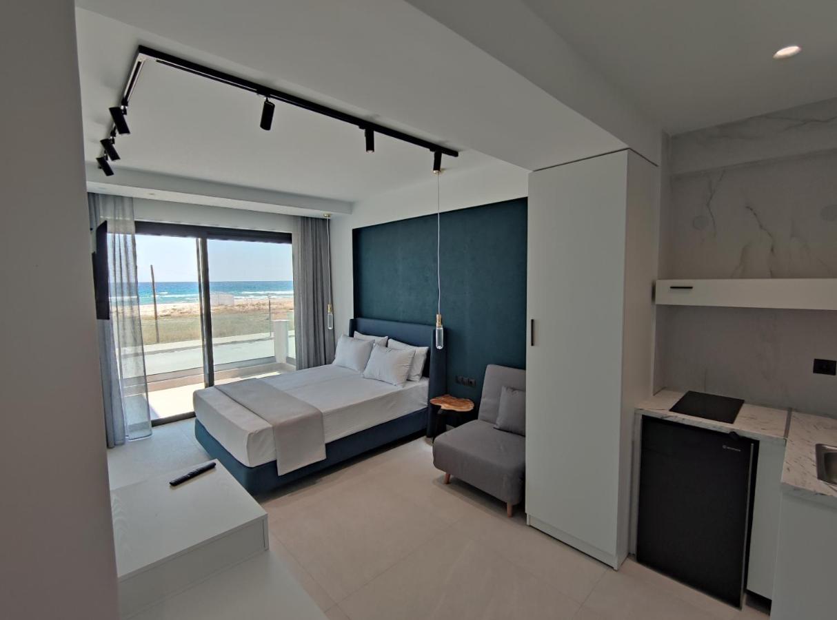 Deluxe Triple Room with Sea View