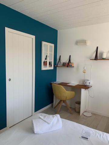 Double Room with Pool View