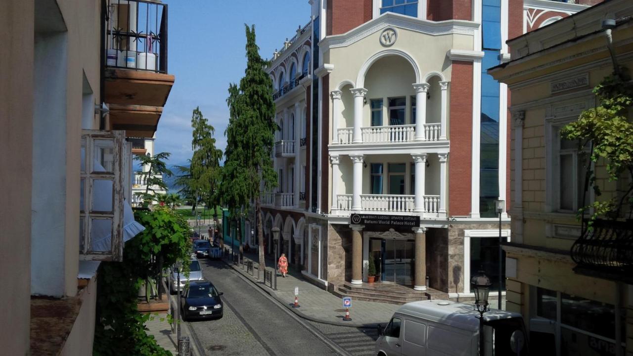 Apartment Urushadze - Ferienwohnung
