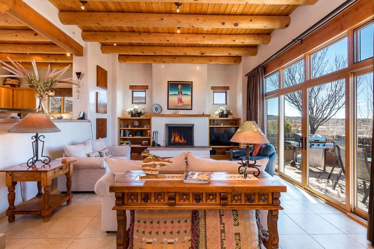 B&B Santa Fe - Bishop's Villa K, 3 Bedrooms, Pool Access, Fireplace, Wi-Fi, Sleeps 6 - Bed and Breakfast Santa Fe