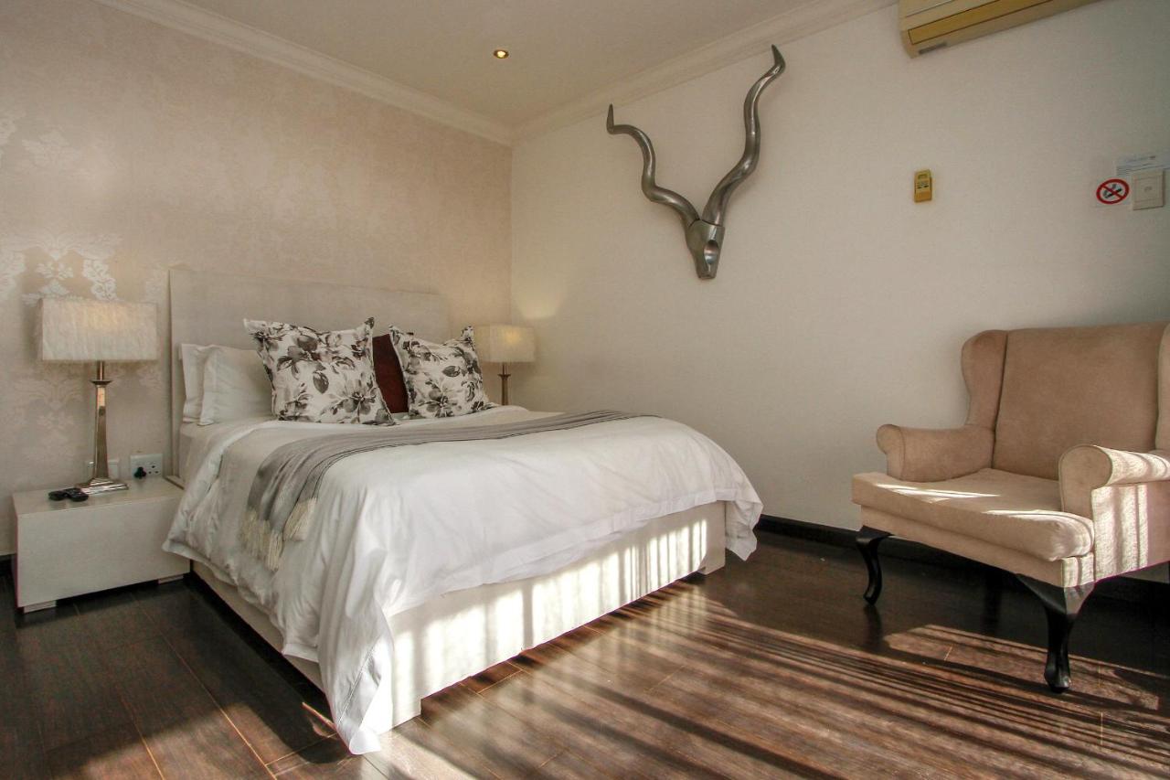 Chambre Lit Queen-Size de Luxe - Vue sur Mer