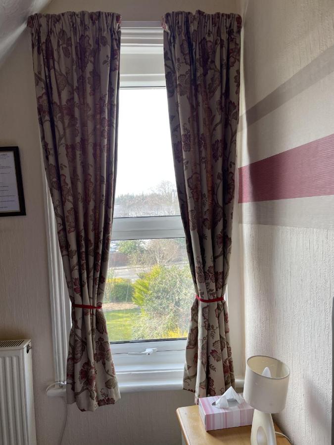 Diamonds Lodge near York Hospital - B&B