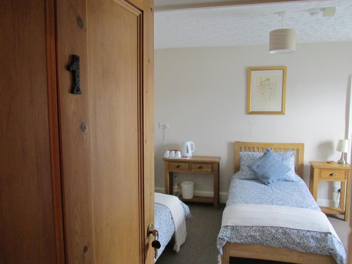 Triple Room with Shower